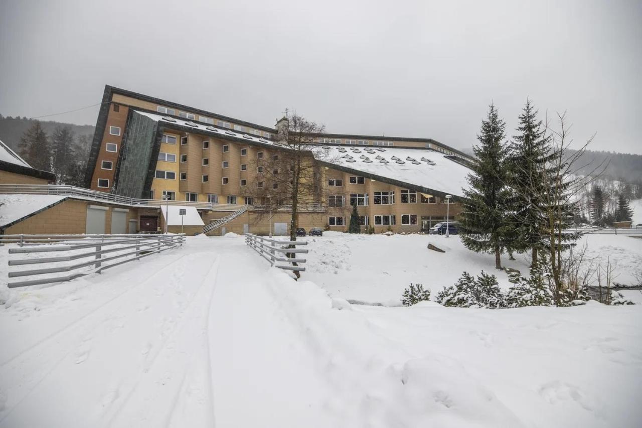 Hotel Fit Fun Harrachov Eksteriør bilde